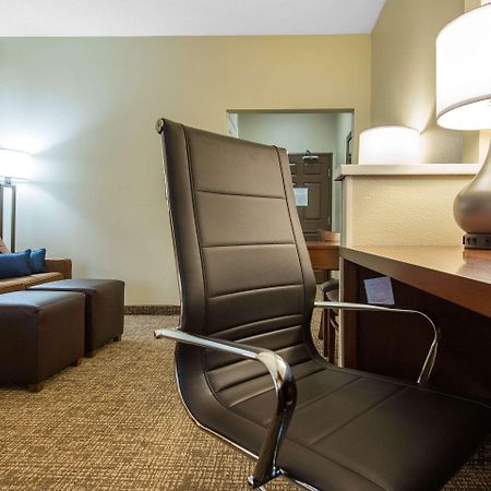 Comfort Suites Rochester Henrietta Exterior foto