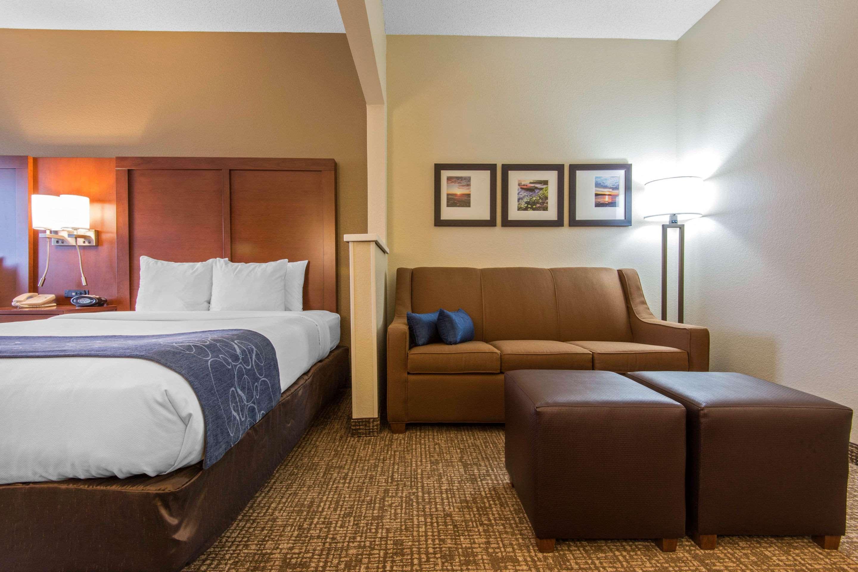 Comfort Suites Rochester Henrietta Exterior foto