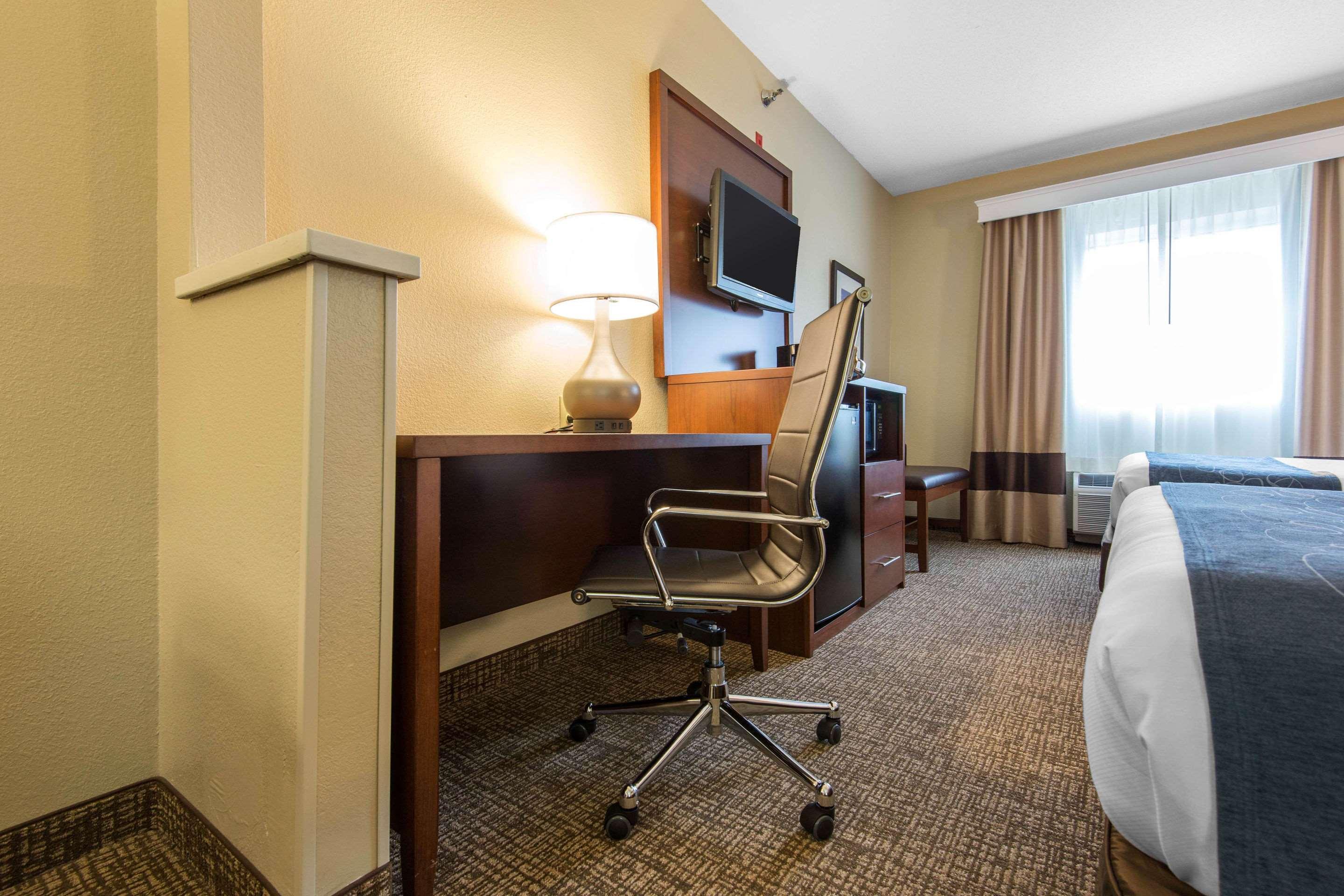 Comfort Suites Rochester Henrietta Exterior foto