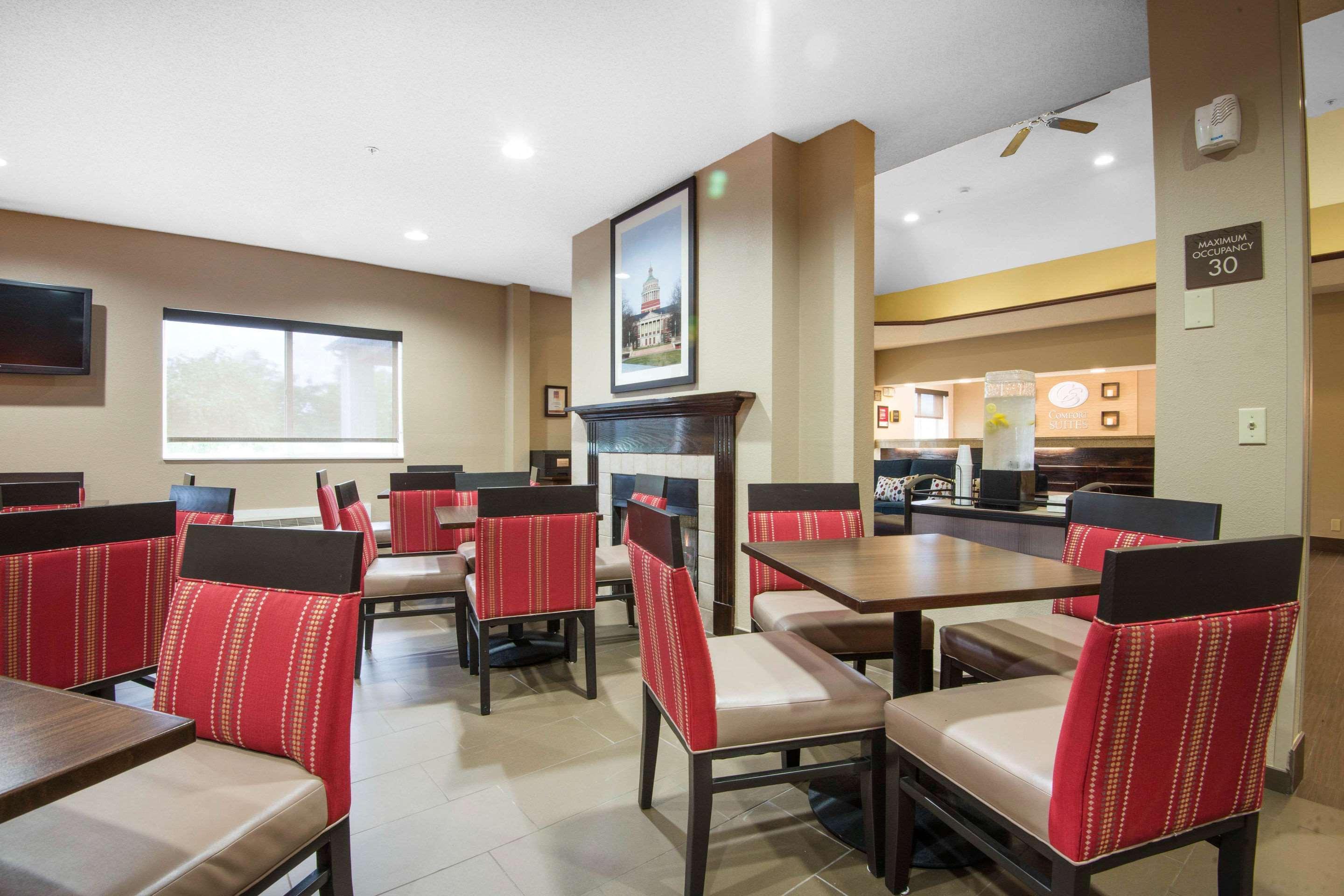 Comfort Suites Rochester Henrietta Exterior foto
