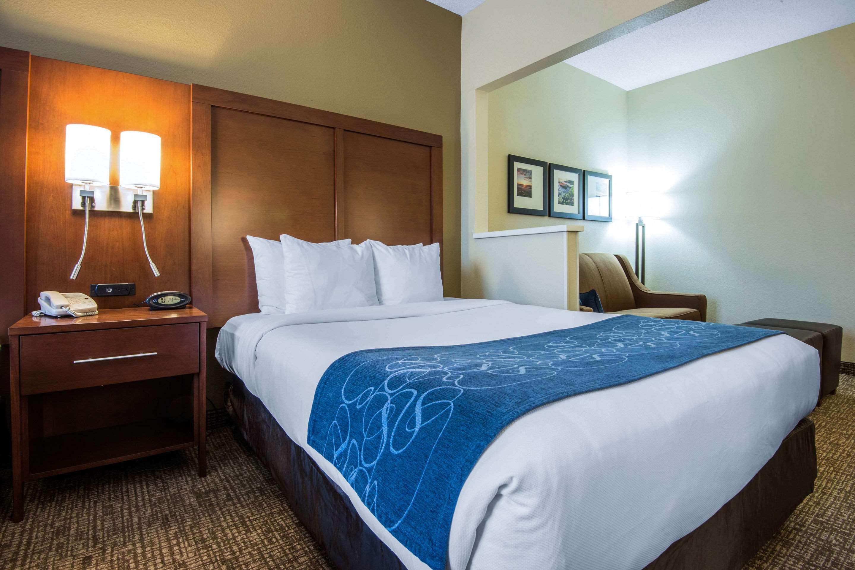Comfort Suites Rochester Henrietta Exterior foto