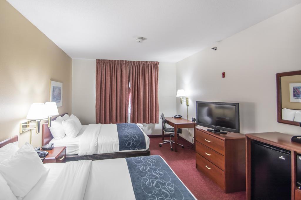 Comfort Suites Rochester Henrietta Exterior foto